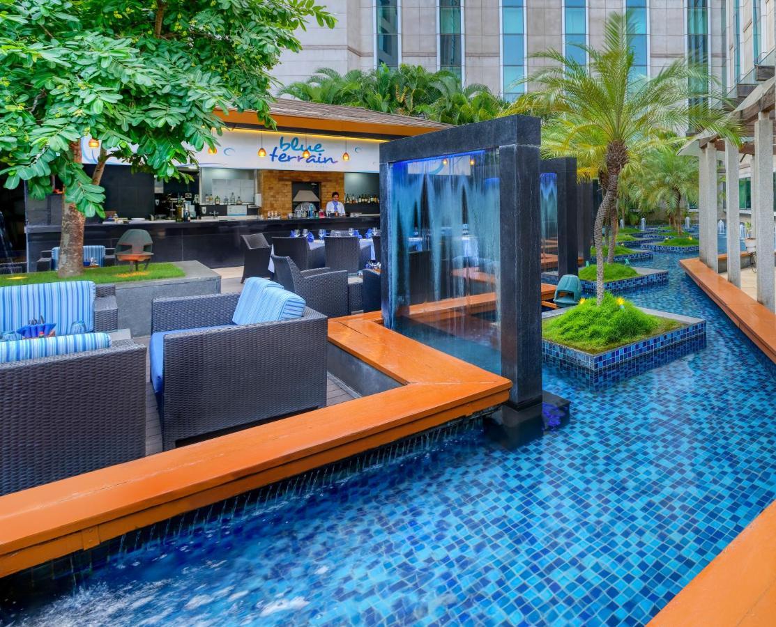 Novotel Bengaluru Outer Ring Road Exterior foto